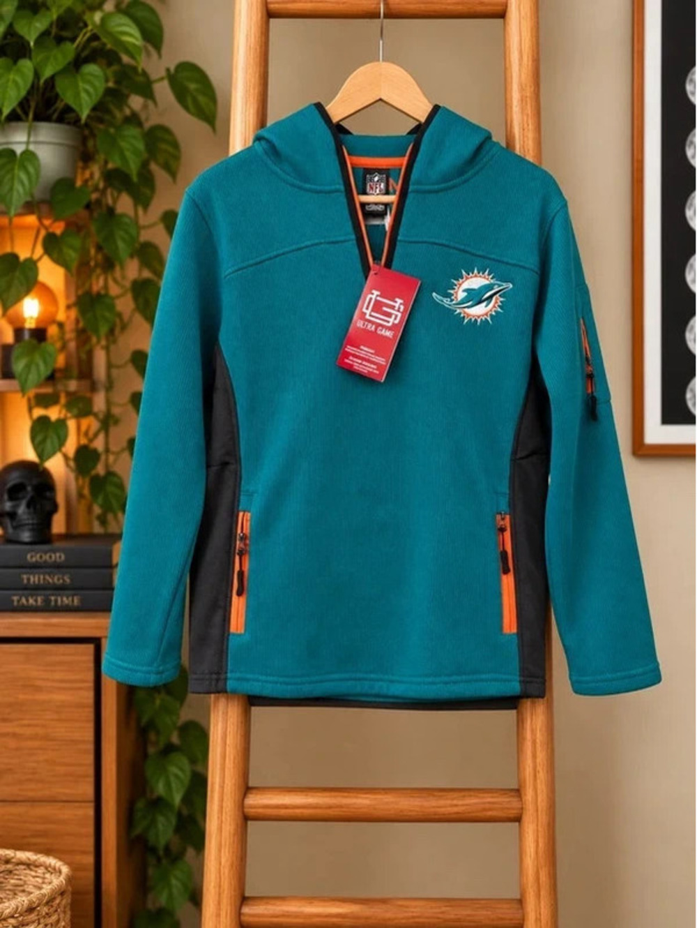 Kids Size L 14/16 – NWT Miami Dolphins Kids Hoodie –